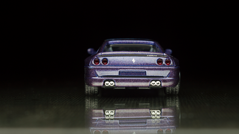 Illustration for article titled Kyosho Ferrari F355 GTS